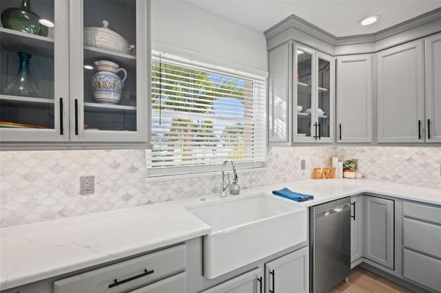 536 BAYWOOD DRIVE N, Dunedin, FL 34698