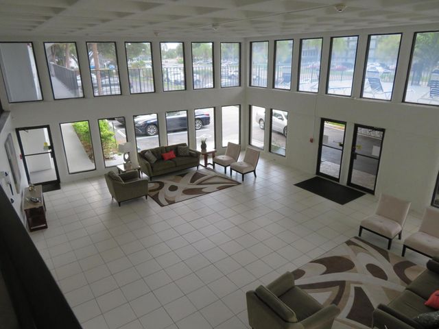 9233 SW 8th Street 119, Boca Raton, FL 33428