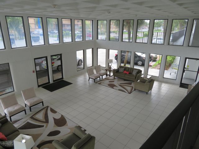 9233 SW 8th Street 119, Boca Raton, FL 33428