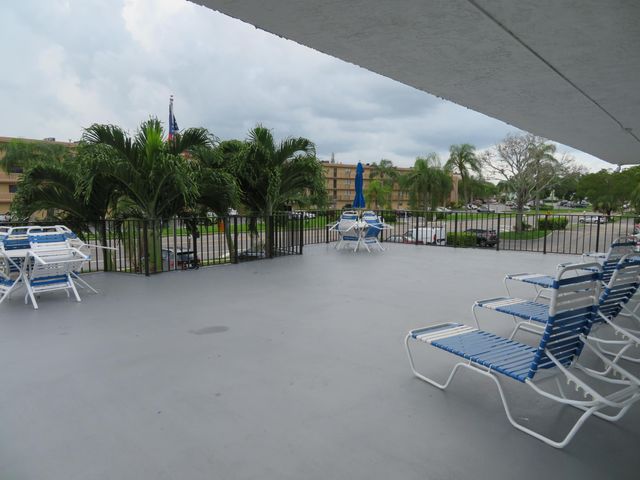 9233 SW 8th Street 119, Boca Raton, FL 33428