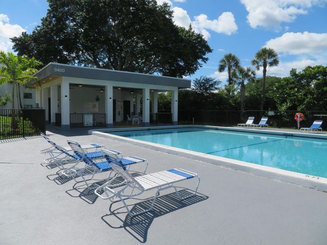 9233 SW 8th Street 119, Boca Raton, FL 33428