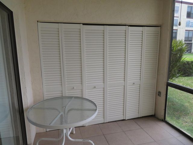 9233 SW 8th Street 119, Boca Raton, FL 33428