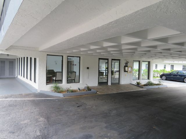9233 SW 8th Street 119, Boca Raton, FL 33428