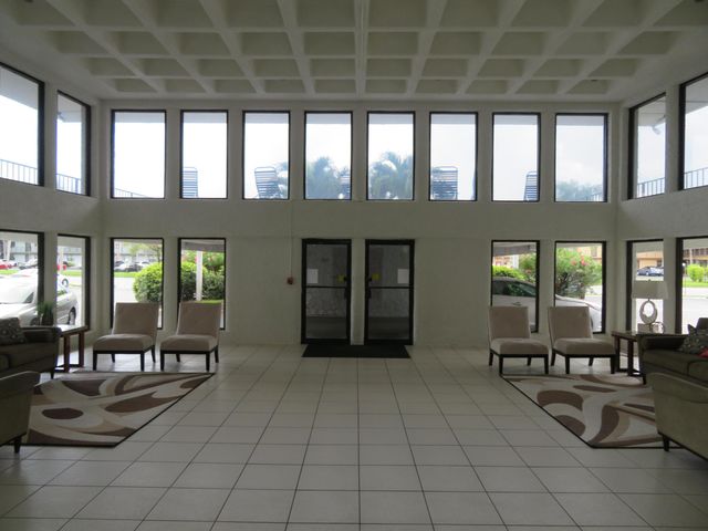 9233 SW 8th Street 119, Boca Raton, FL 33428