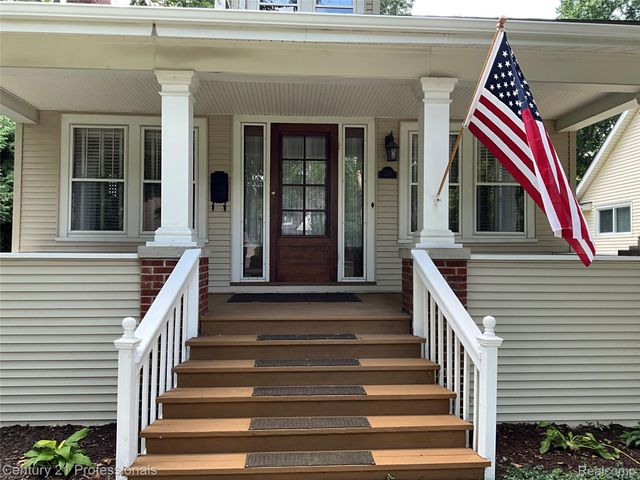 216 Woodside Road, Royal Oak, MI 48073