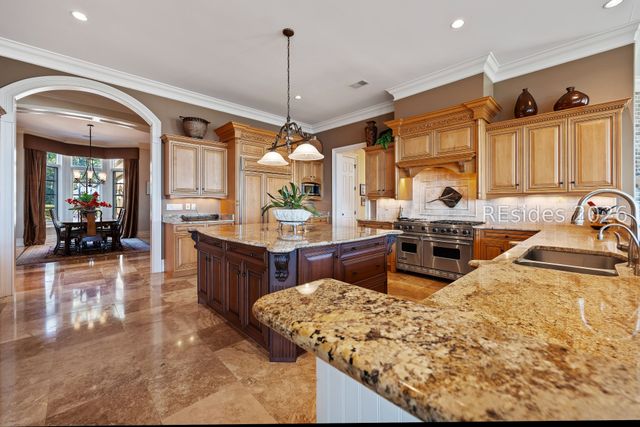 47 River Club Dr, Hilton Head Island, SC 29926