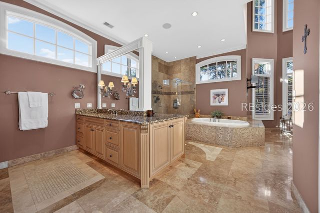 47 River Club Dr, Hilton Head Island, SC 29926