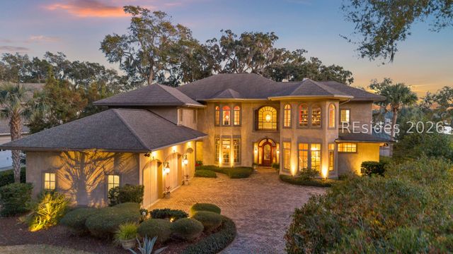 47 River Club Dr, Hilton Head Island, SC 29926