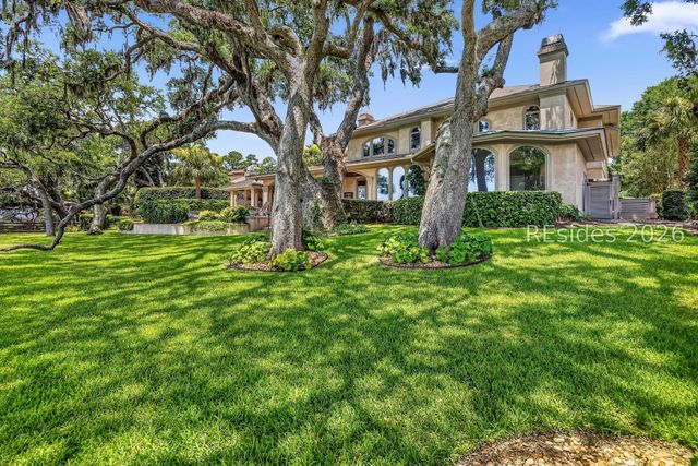 47 River Club Dr, Hilton Head Island, SC 29926