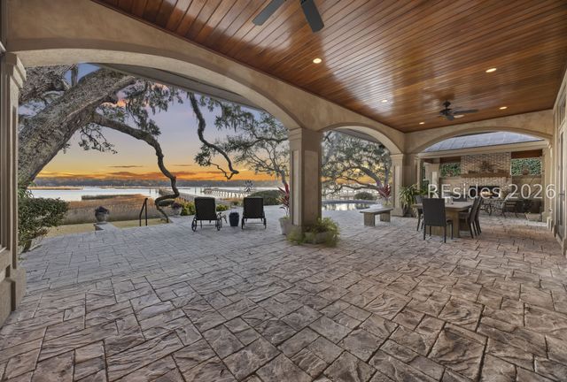 47 River Club Dr, Hilton Head Island, SC 29926