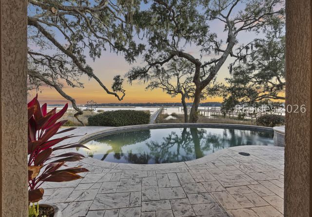 47 River Club Dr, Hilton Head Island, SC 29926
