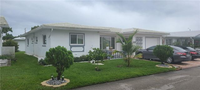 8208 NW 57th Place, Tamarac, FL 33321