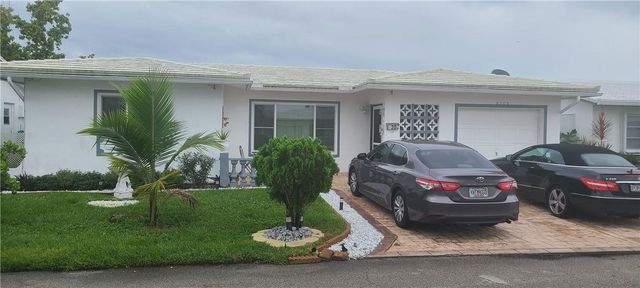 8208 NW 57th Place, Tamarac, FL 33321