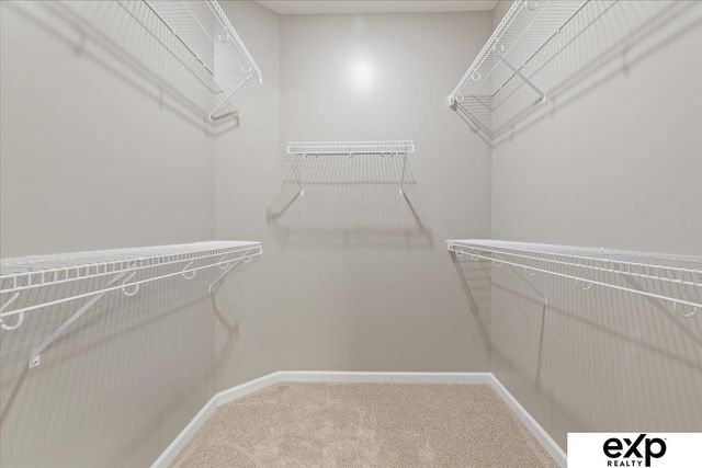 8136 S 178th Street, Omaha, NE 68136