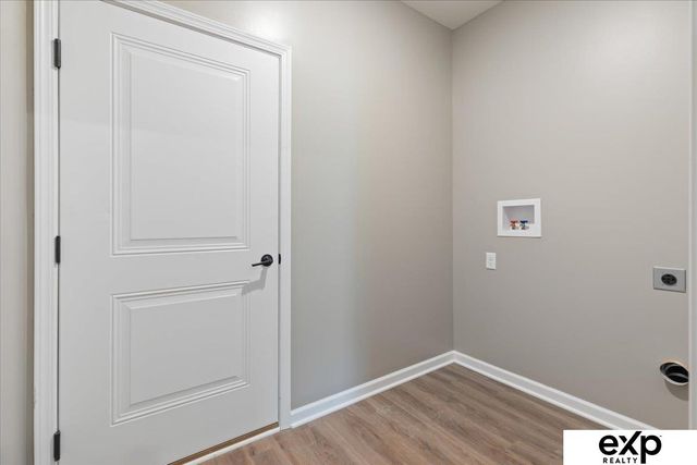 8136 S 178th Street, Omaha, NE 68136