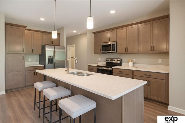 8136 S 178th Street, Omaha, NE 68136