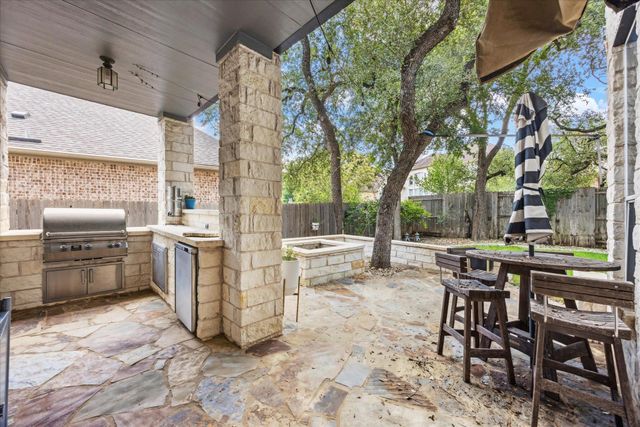 6817 Blissfield DR, Austin, TX 78739