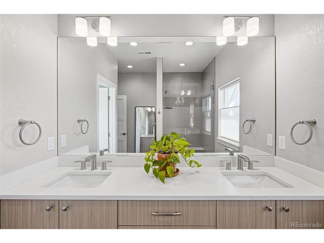 1530 Terry St, Longmont, CO 80501