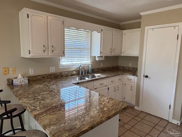 5309 Gillette Way, Milton, FL 32570