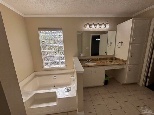 5309 Gillette Way, Milton, FL 32570