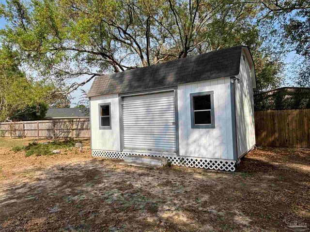 5309 Gillette Way, Milton, FL 32570