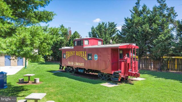 66 BLUEJAY CT, Front Royal, VA 22630