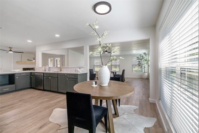 524 Circleview Drive N, Hurst, TX 76054