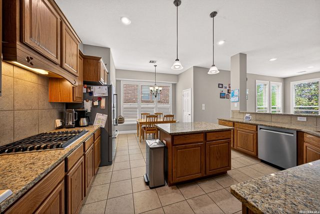 8715 Rancho De Taos, Helotes, TX 78023