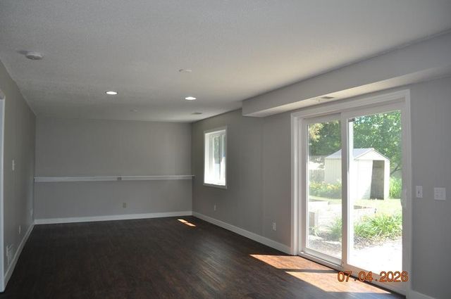 1007 Briar Creek Road, Eagan, MN 55123