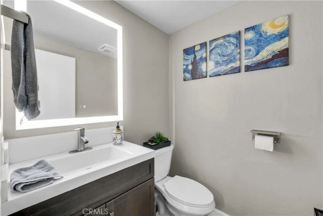 1000 Whitewater, Fullerton, CA 92833