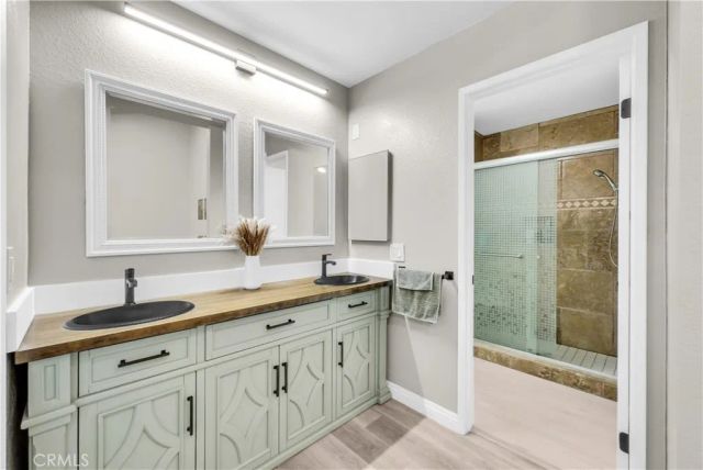 1000 Whitewater, Fullerton, CA 92833