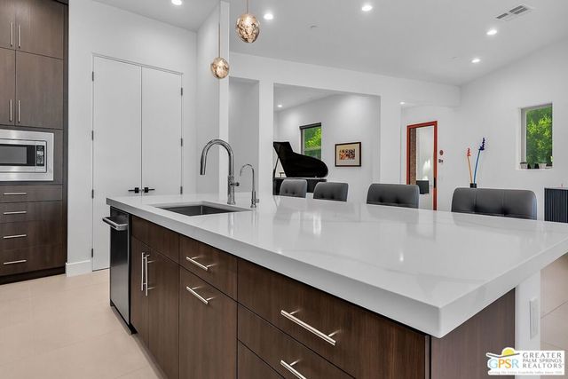 4321 Lumina Way, Palm Springs, CA 92262