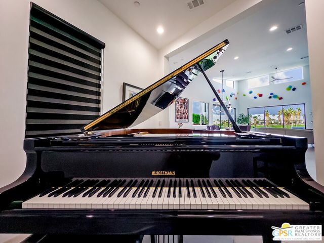 4321 Lumina Way, Palm Springs, CA 92262