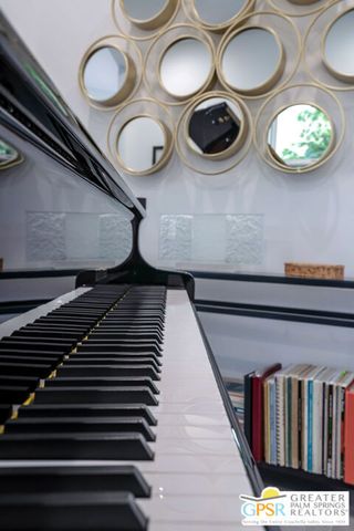 4321 Lumina Way, Palm Springs, CA 92262