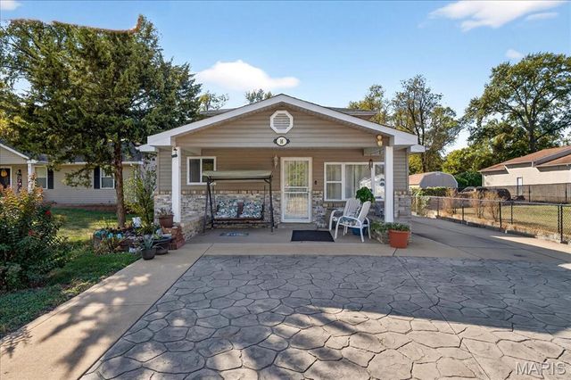 16 Midland Avenue, Maryland Heights, MO 63043