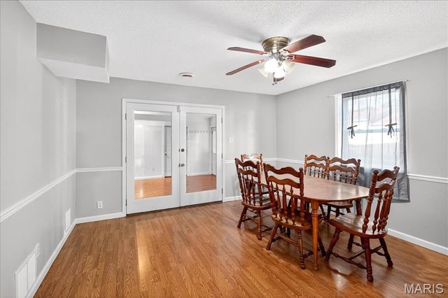 16 Midland Avenue, Maryland Heights, MO 63043