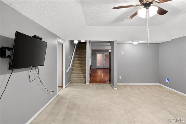 16 Midland Avenue, Maryland Heights, MO 63043