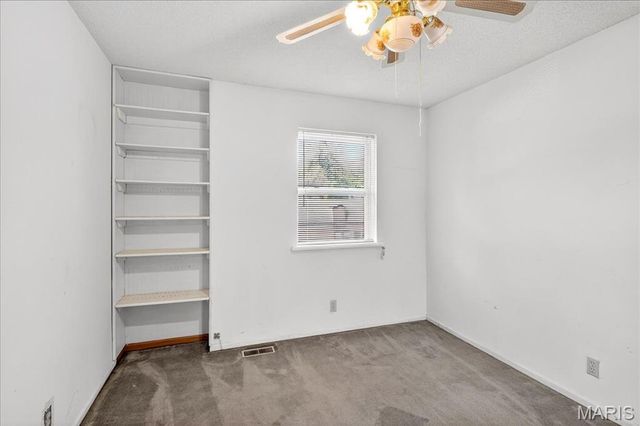 16 Midland Avenue, Maryland Heights, MO 63043