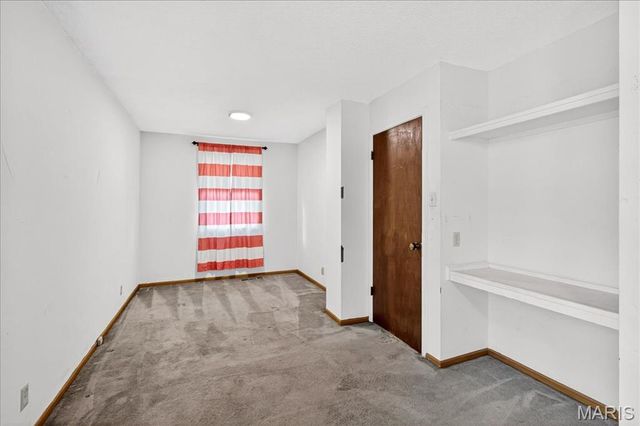 16 Midland Avenue, Maryland Heights, MO 63043