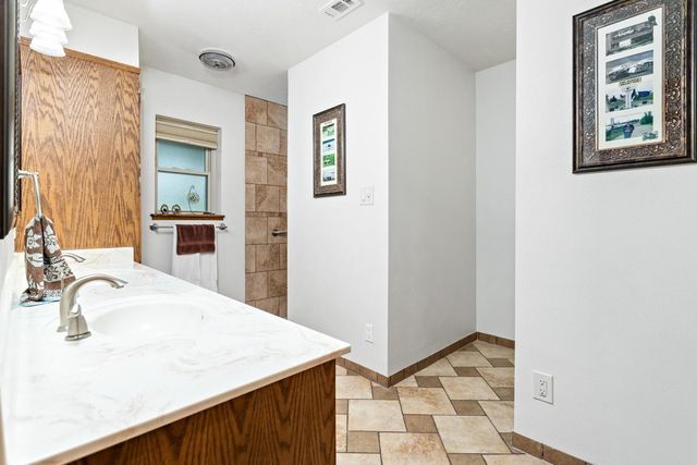 203 Magnolia Trail, Silsbee, TX 77656