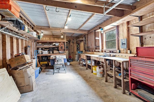 203 Magnolia Trail, Silsbee, TX 77656