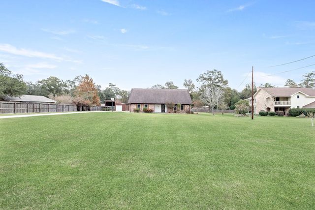 203 Magnolia Trail, Silsbee, TX 77656
