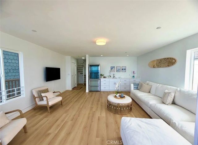 1045 Gaviota Drive B, Laguna Beach, CA 92651