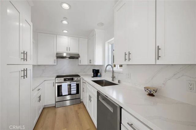 1045 Gaviota Drive B, Laguna Beach, CA 92651