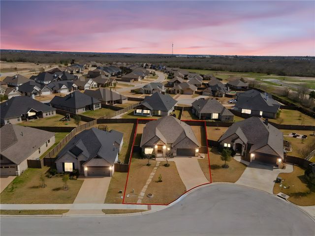 4204 Harding Court, Bryan, TX 77802