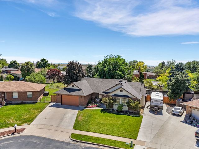 5558 S 400 W, Washington Terrace, UT 84405
