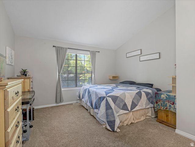 5558 S 400 W, Washington Terrace, UT 84405