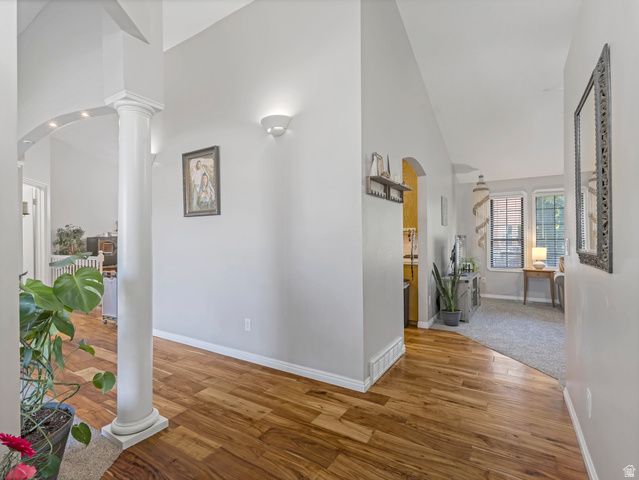 5558 S 400 W, Washington Terrace, UT 84405