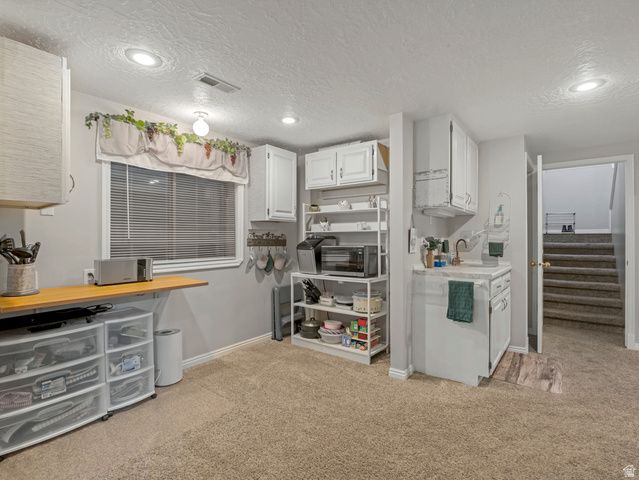 5558 S 400 W, Washington Terrace, UT 84405