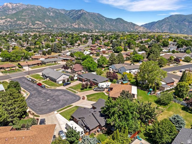 5558 S 400 W, Washington Terrace, UT 84405